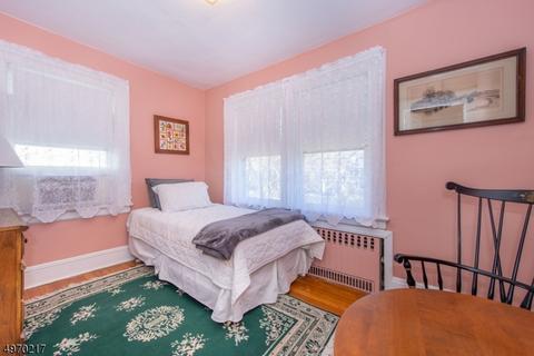 19 Grover Ln, Caldwell, NJ 07006 photo 10