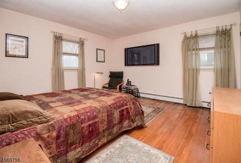 204 Rutledge Ct, North Plainfield, NJ 07060 photo 12