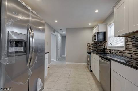 29 Wanaque Ave, Wanaque Boro, NJ 07420 photo 6