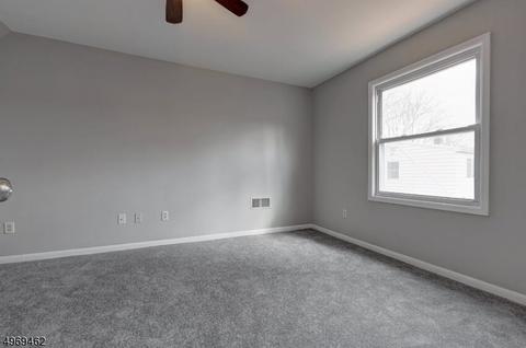 29 Wanaque Ave, Wanaque Boro, NJ 07420 photo 12