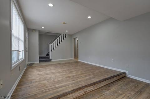 29 Wanaque Ave, Wanaque Boro, NJ 07420 photo 9