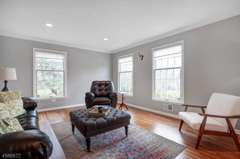 235 Killarney Dr, Berkeley Heights, NJ 07922 photo 3