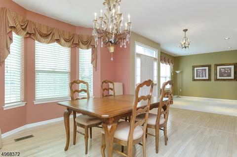 23 Windsor Pl, Wayne, NJ 07470 photo 7