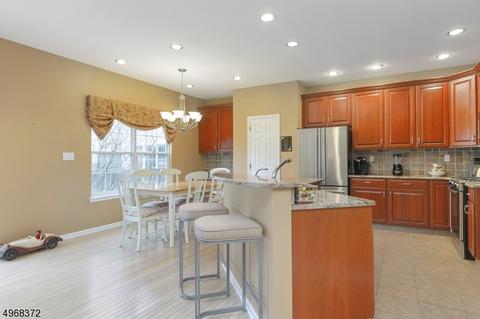 23 Windsor Pl, Wayne, NJ 07470 photo 4