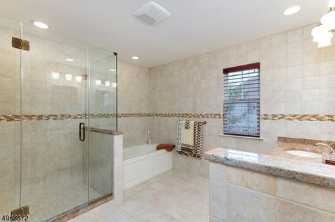 23 Windsor Pl, Wayne, NJ 07470 photo 14