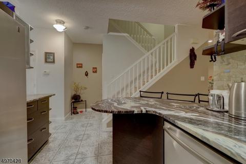 8502 Brittany Dr, Wayne, NJ 07470 photo 6