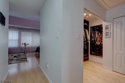 8502 Brittany Dr, Wayne, NJ 07470 photo 16