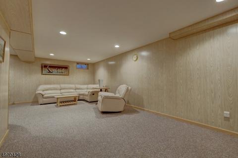 8502 Brittany Dr, Wayne, NJ 07470 photo 23