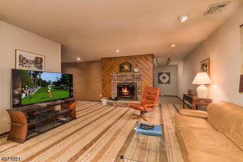 44 Brook Rd, Upper Saddle River, NJ 07458 photo 19