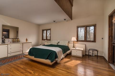 44 Brook Rd, Upper Saddle River, NJ 07458 photo 9