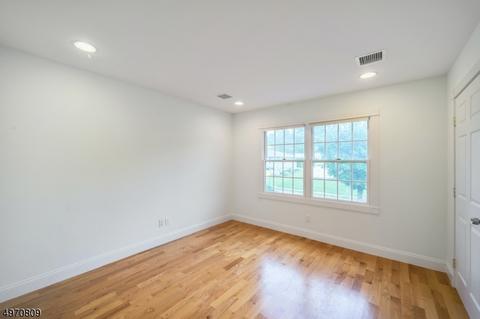 114 Baldwin Ter, Wayne, NJ 07470 photo 18