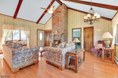 721 Reeder Rd, Paramus, NJ 07652 photo 12