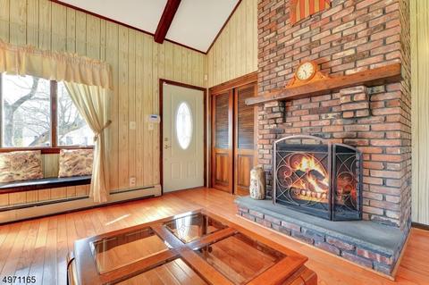 721 Reeder Rd, Paramus, NJ 07652 photo 9