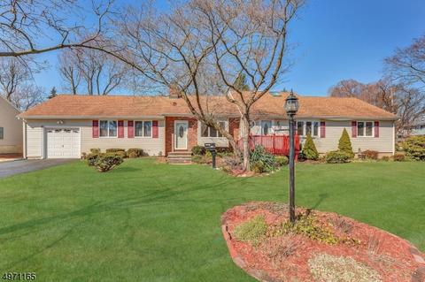 721 Reeder Rd, Paramus, NJ 07652 photo 1