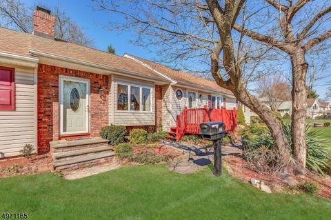 721 Reeder Rd, Paramus, NJ 07652 photo 2