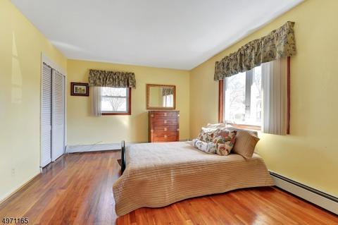 721 Reeder Rd, Paramus, NJ 07652 photo 14