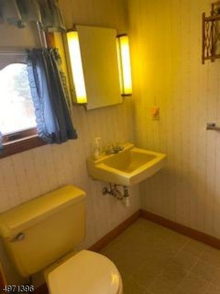 914 5th Ave, Alpha, NJ 08865 photo 13