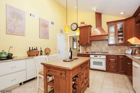 7 Tosch Ave # b, Wayne, NJ 07470 photo 5
