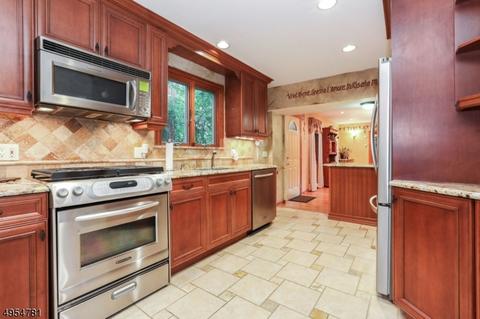 7 Seneca Trl, Wayne, NJ 07470 photo 6