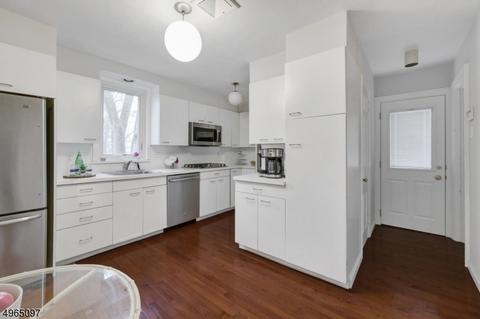 4 Rahway Rd, Millburn, NJ 07041 photo 8