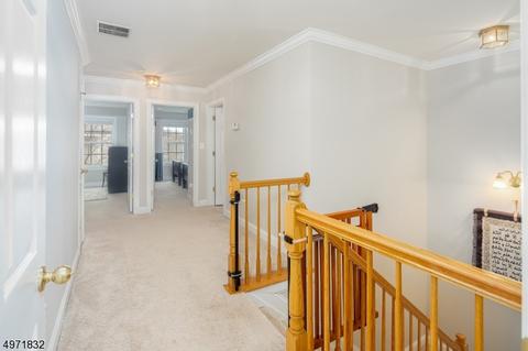 210 Levinberg Ln, Wayne, NJ 07470 photo 12