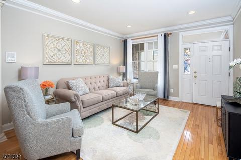 210 Levinberg Ln, Wayne, NJ 07470 photo 4