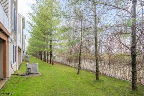 210 Levinberg Ln, Wayne, NJ 07470 photo 23