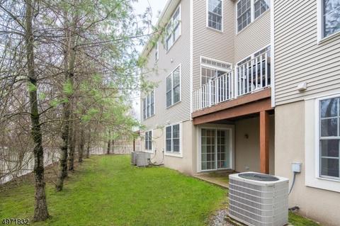 210 Levinberg Ln, Wayne, NJ 07470 photo 24