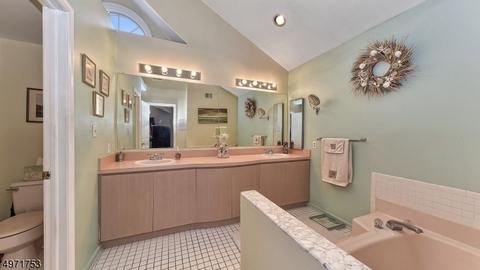 36 Worcester Dr, Wayne, NJ 07470 photo 16