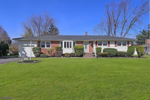 23 Roberts Rd, Clark, NJ 07066 photo 1