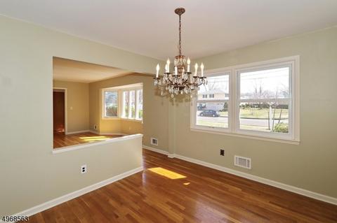 23 Roberts Rd, Clark, NJ 07066 photo 8