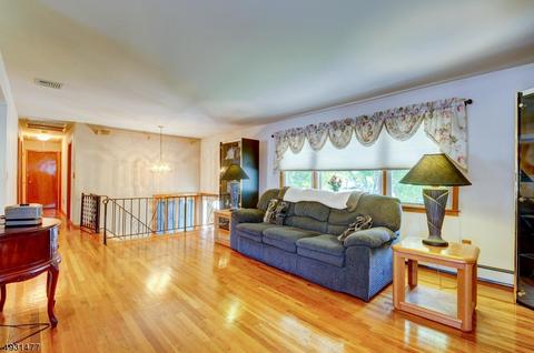 4 Nimitz Rd, Wayne, NJ 07470 photo 4
