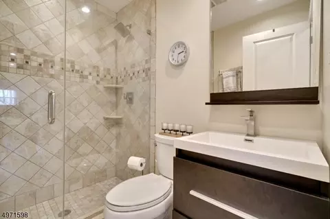 83 Ruby St, Springfield, NJ 07081 photo 17