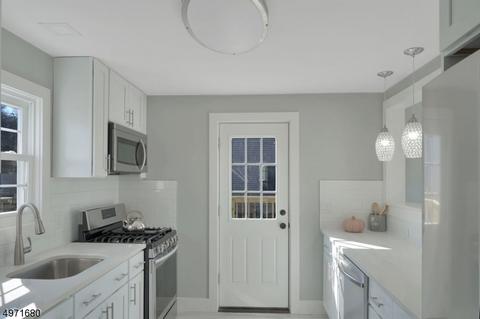117 Monroe St, Wanaque Boro, NJ 07420 photo 8