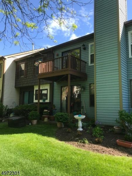 41 Duck Hawk Ct, Hackettstown, NJ 07840 photo 2