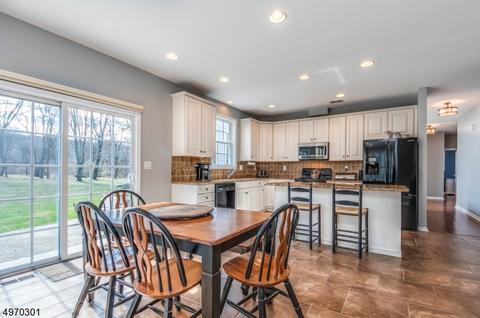 7 Setting Sun Dr, Hackettstown, NJ 07840 photo 10