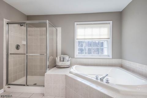 7 Setting Sun Dr, Hackettstown, NJ 07840 photo 15