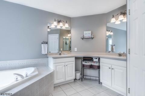 7 Setting Sun Dr, Hackettstown, NJ 07840 photo 14