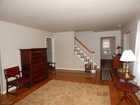 356 Greenbrook Rd, North Plainfield, NJ 07063 photo 7