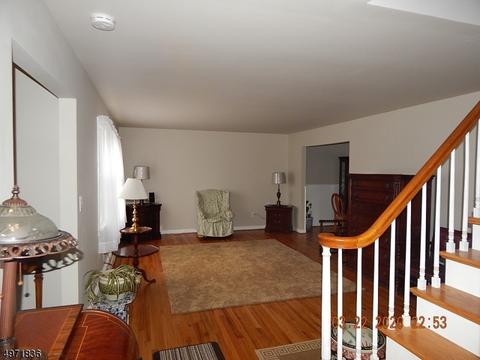 356 Greenbrook Rd, North Plainfield, NJ 07063 photo 5