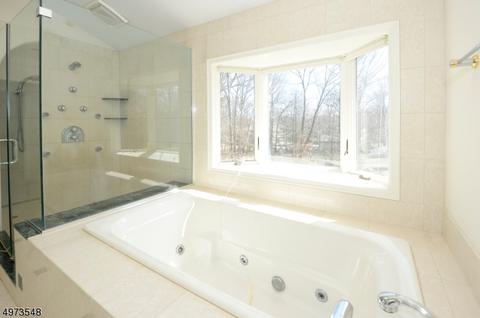 28 Shadow Rd, Upper Saddle River, NJ 07458 photo 14