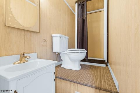18 Arundel Rd, Wayne, NJ 07470 photo 18