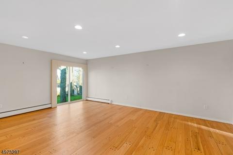 18 Arundel Rd, Wayne, NJ 07470 photo 11