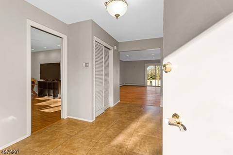 18 Arundel Rd, Wayne, NJ 07470 photo 7