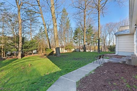 18 Arundel Rd, Wayne, NJ 07470 photo 4