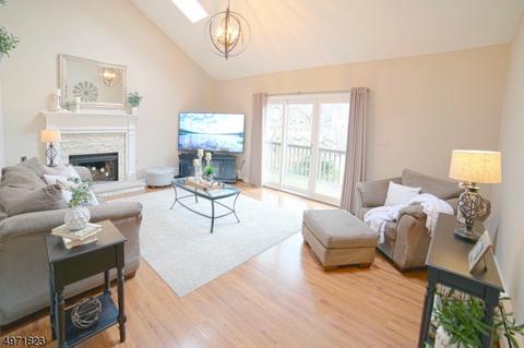 76 Lynn Dr, Byram Township, NJ 07821 photo 2