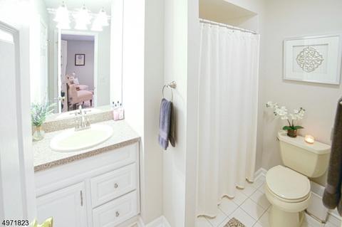 76 Lynn Dr, Byram Township, NJ 07821 photo 9