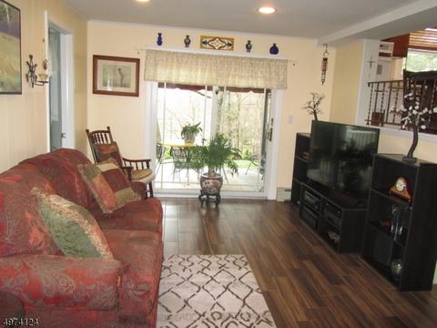 26 Whipple Rd, Wayne, NJ 07470 photo 3