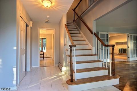 35 Fox Hill Rd, Upper Saddle River, NJ 07458 photo 3