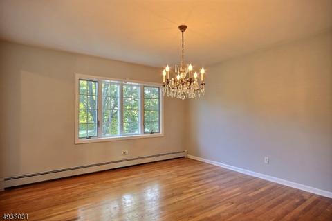 35 Fox Hill Rd, Upper Saddle River, NJ 07458 photo 5